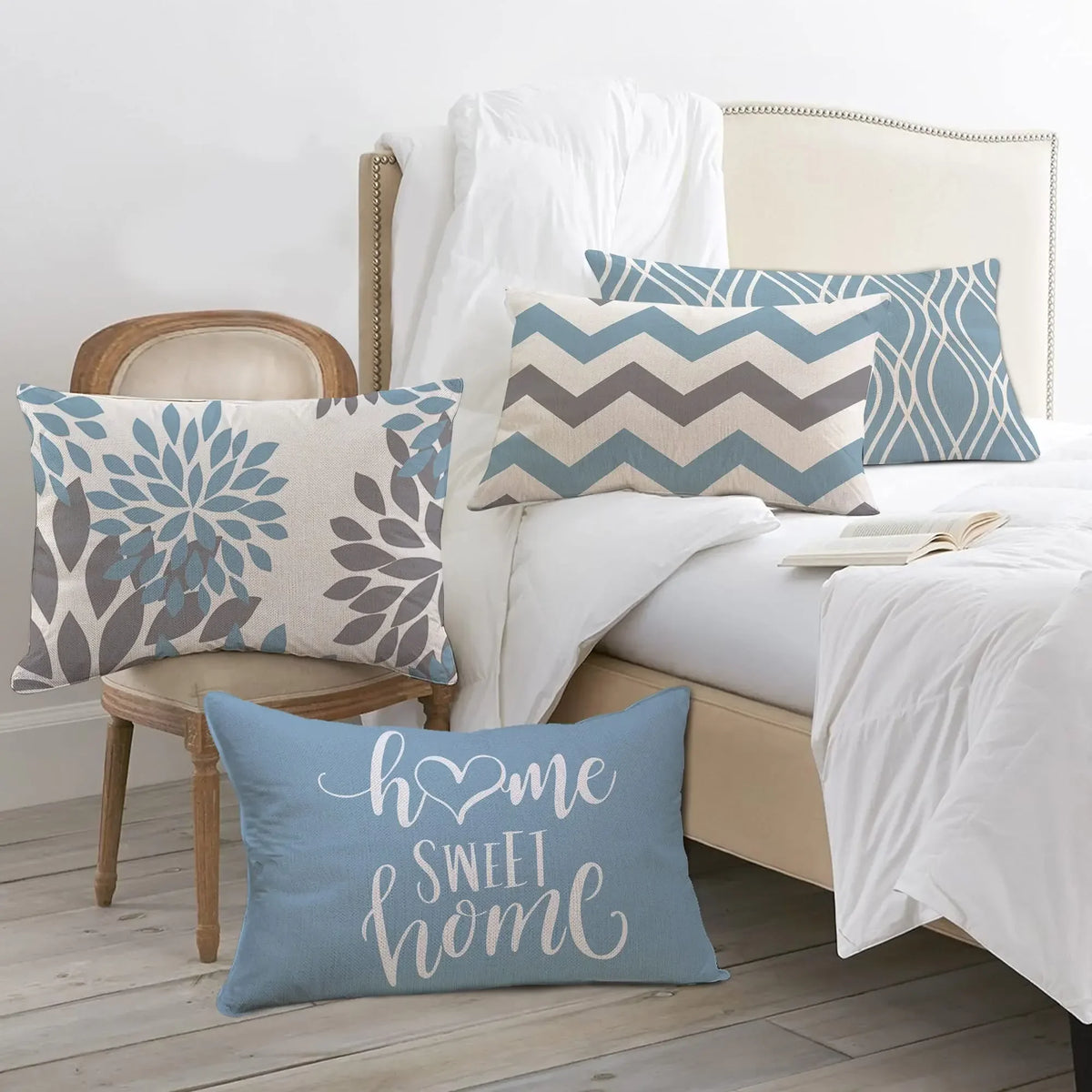 coussin décoratif moderne motif floral géométrique bleu clair gris beige