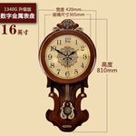 horloge murale bois doré motif floral vintage classique fixation decoration maison