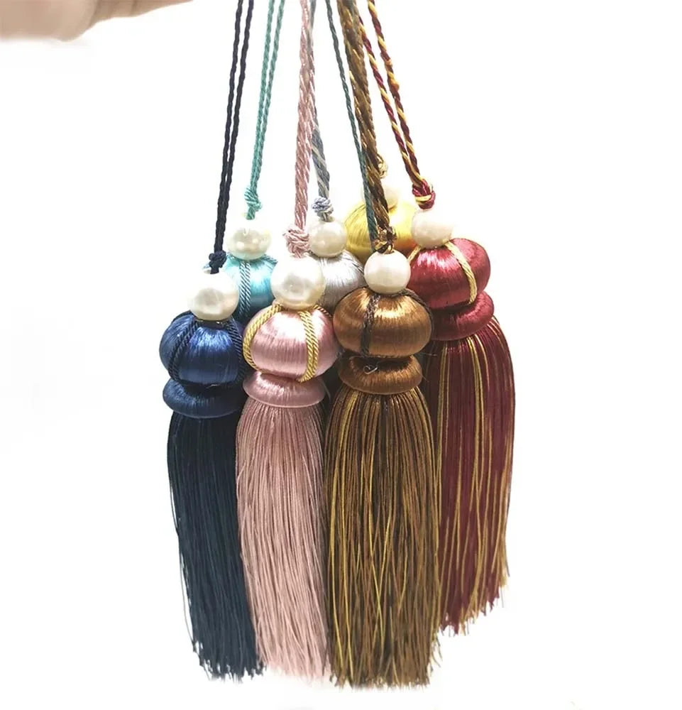 pompons tissu finement tressé couleur gris doré rose rouge vert bleu beige classiques rideaux