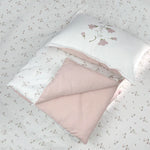 ensemble literie enfant literie bébé blanc rose bleu motifs floraux doux coton