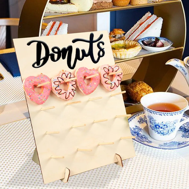 panneau decoratif bois donuts mariage anniversaire baptême fete decorations cupcakes meringues