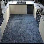 tapis gris foncé texture tissée moderne antidérapant pvc lavable intérieur cuisine salle bain portehôtel