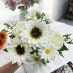bouquet fleurs artificielles tournesol moderne orange jaune rouge blanc vert décoration intérieure mariage anniversaire