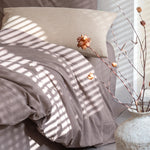 drap housse couette taies d'oreiller literie lin texturé beige taupe minimaliste naturel