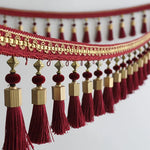 ruban brodé pompons rouge doré classique élégant blanc marron gris décoration artisanal bricolage