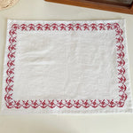 serviettes coton brodé fleurs traditionnelles blanc bleu rouge 37x29cm casa restaurant