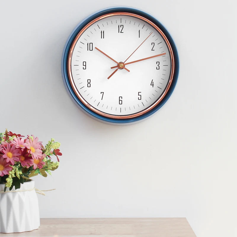 horloge murale moderne métal aiguille quartz bleu cuivre salon decoration