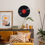horloge murale moderne rétro vinyle noir rouge disque illustré salon chambre decoration wall clock