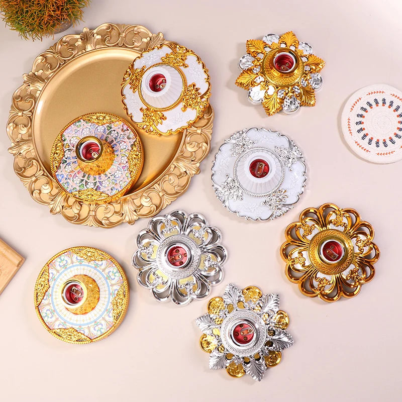 support lampe ornemental baroque or argent rouge ornements floraux motifs géométriques opaques