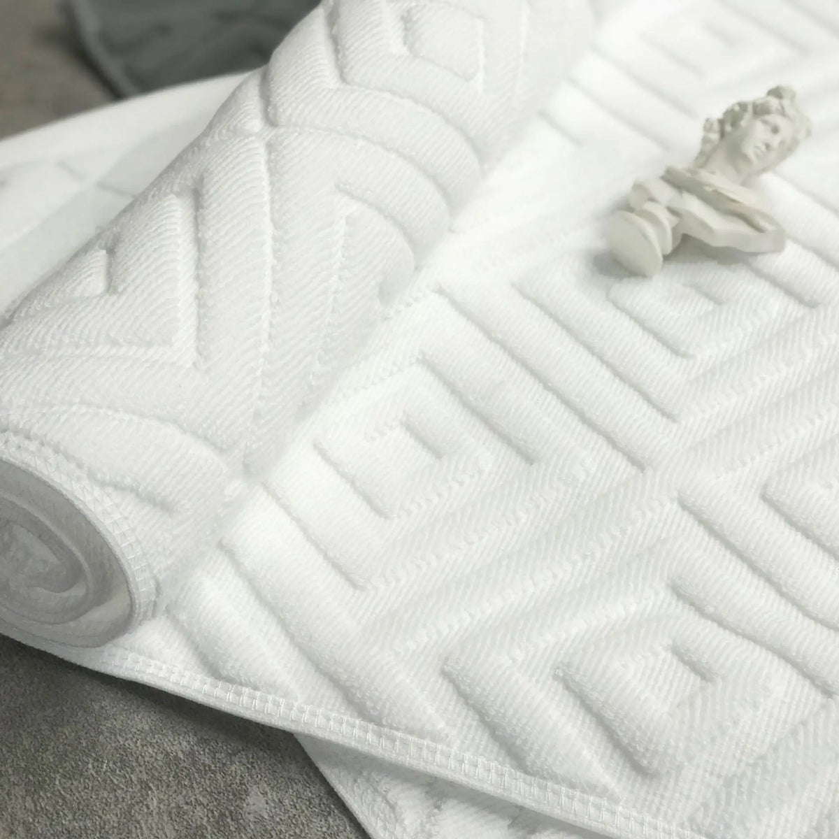 serviettes coton modernes carreaux blanc gris bleu respectueuses environnement absorbantes salle bain