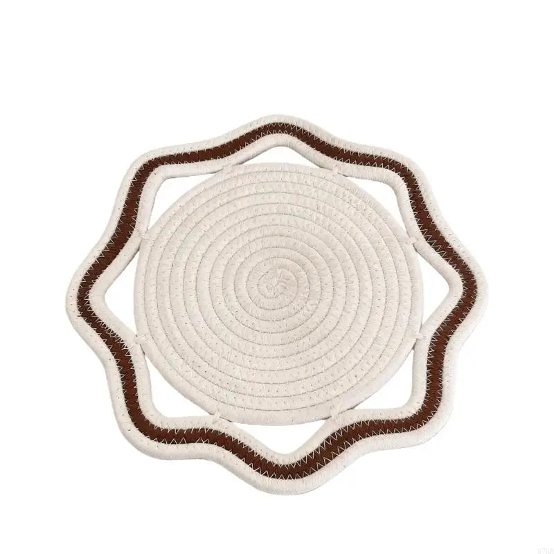 tapis table tissé spirale gris blanc rouge noir respectueux environnement