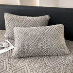 housse matelas jacquard motif géométrique gris clair élégante polyester élastique antidérapante adultes lit