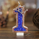bougies forme chiffre anniversaire blanches bleues strass dorés festives