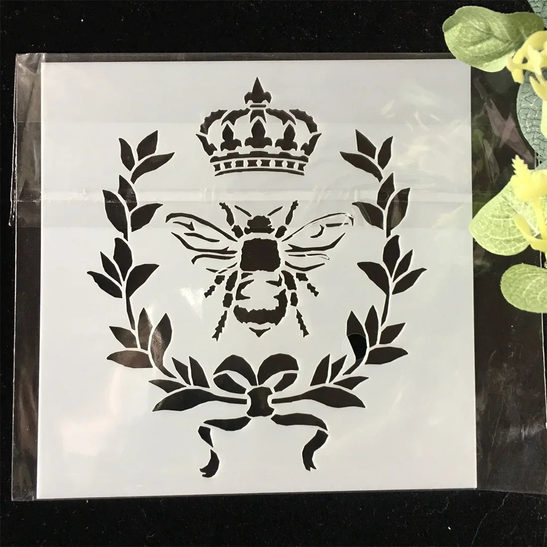 gabarits peinture moderne motifs géométriques horloges feuilles spirales blanc opaques