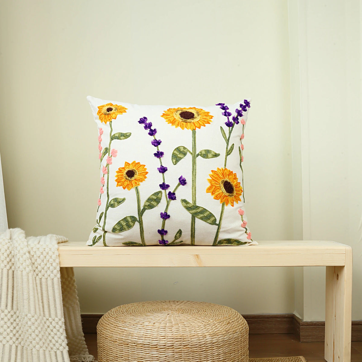 housses coussin brodées motif tournesol floral polyester blanc décoratif salon voiture