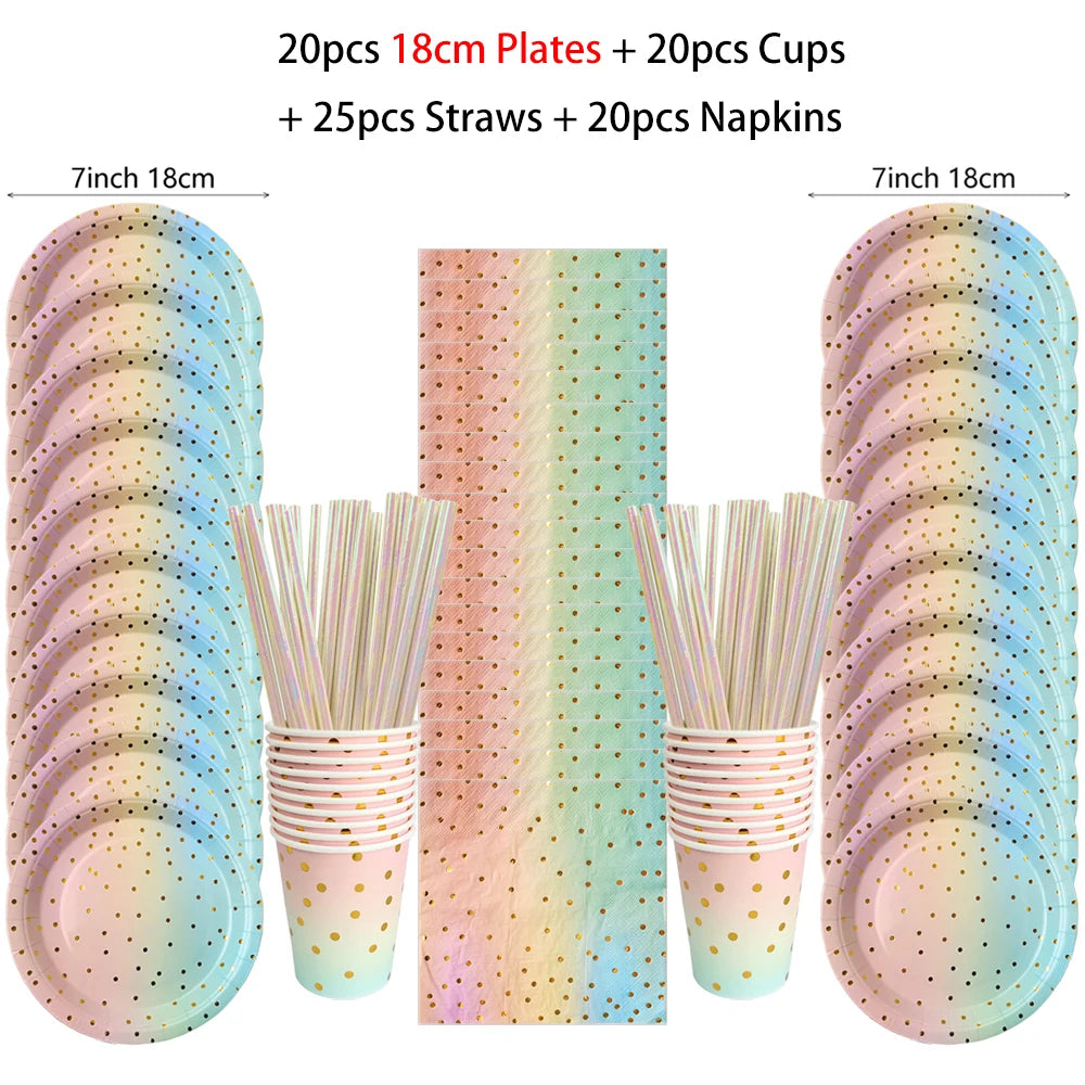 vaisselle jetable anniversaire arc ciel assiettes dorées points confettis serviettes verres festifs
