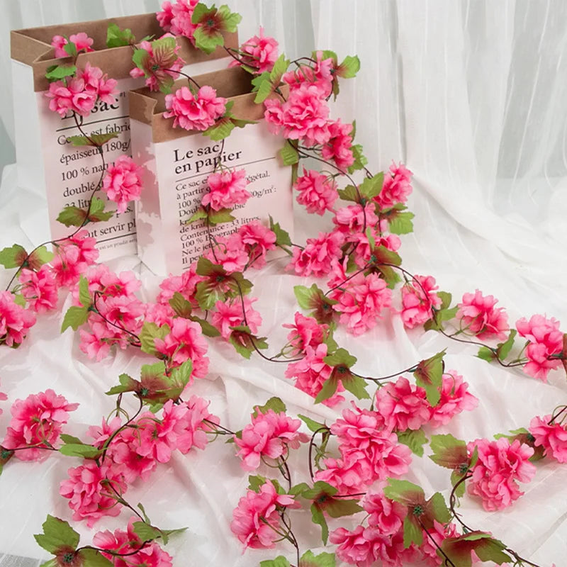 guirlande artificielle fleurs rose feuilles vertes décoration mariage anniversaire intérieur élégante pièces