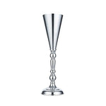 vases dorés classiques ornements floraux fleurs artificielles table mariage romantique