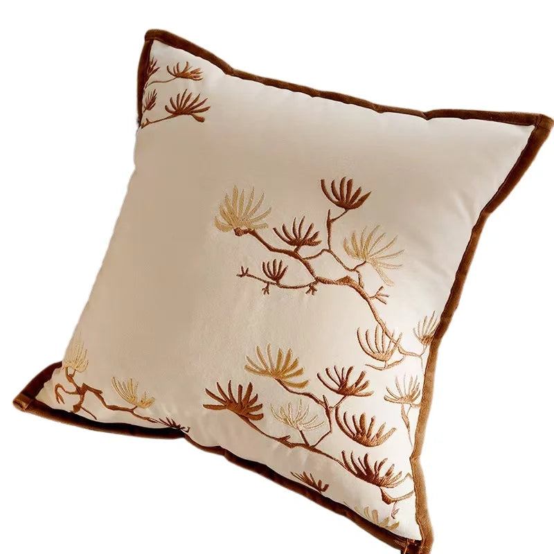 taies d'oreiller patchwork moderne motifs brodés couleurs variées géométriques fleurs beige marron noir blanc