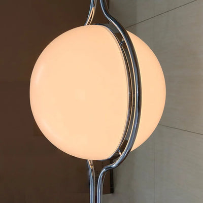 Lampadaire design rouge médiéval moderne dans un salon