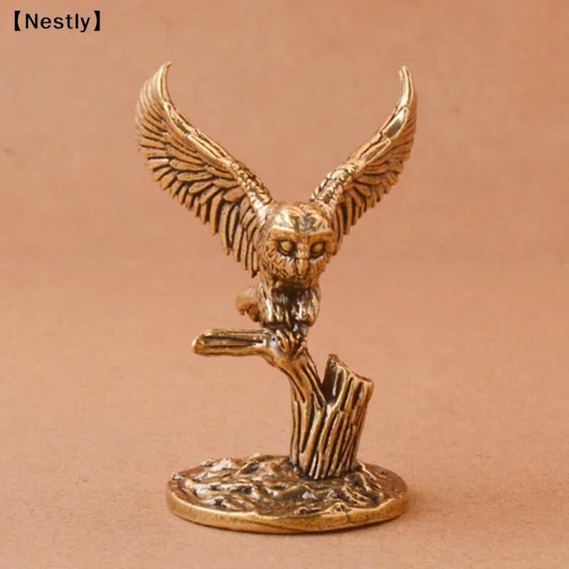 statuettes oiseaux chouettes bois texturées détaillées plumes dorées bronze décoratives animaux