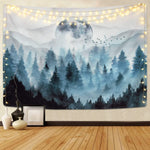 Tapisserie forêt brumeuse montagne décoration murale naturelle