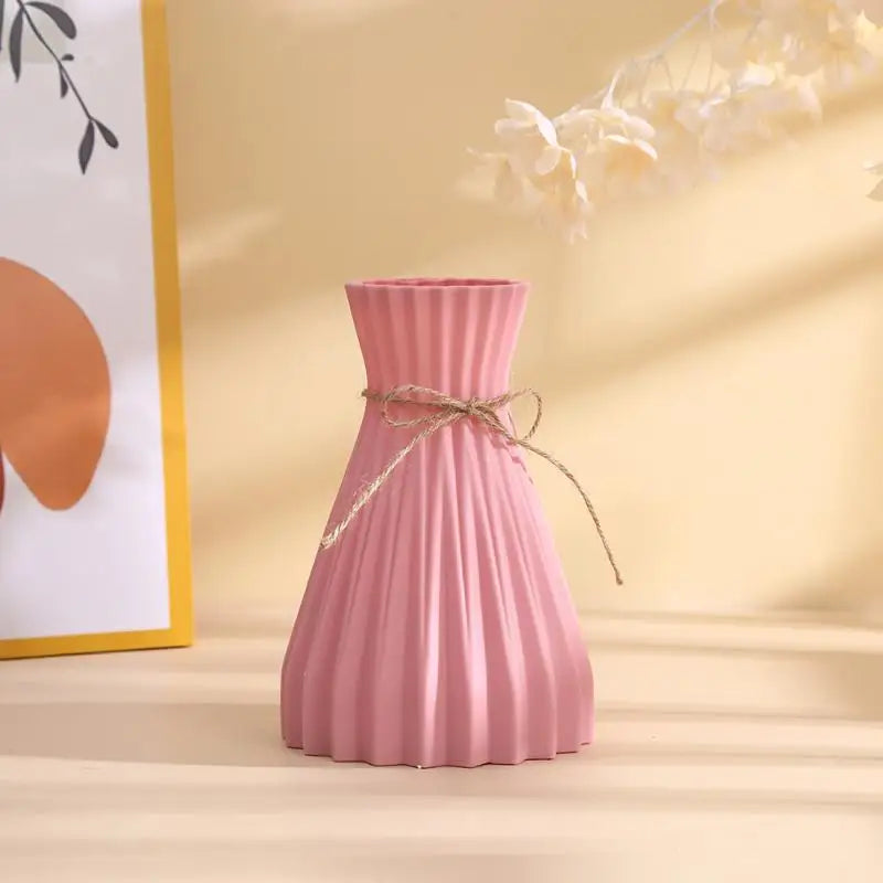 vases plissés modernes minimalistes noir bleu gris rose beige opaques
