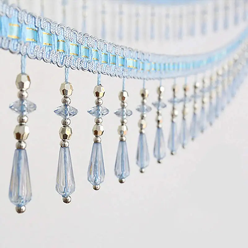 ruban decoratif pendantes broderie fine violet bleu clair doré rouge classique élégant