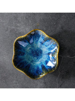 assiettes bijoux rose bleu vert rayures concentriques bordure dorée moderne élégantes rangement exposition