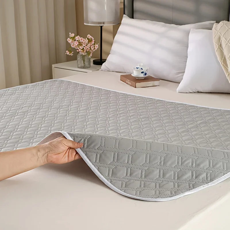 protège matelas gris clair beige texture quadrillée moderne anti fuites taille 80x120cm lavable main