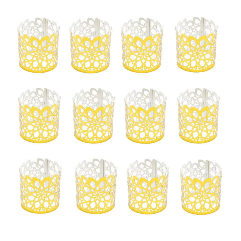 serviettes pliées motif géométrique clips métalliques mariage anniversaire décoration table vert blanc bleu jaune