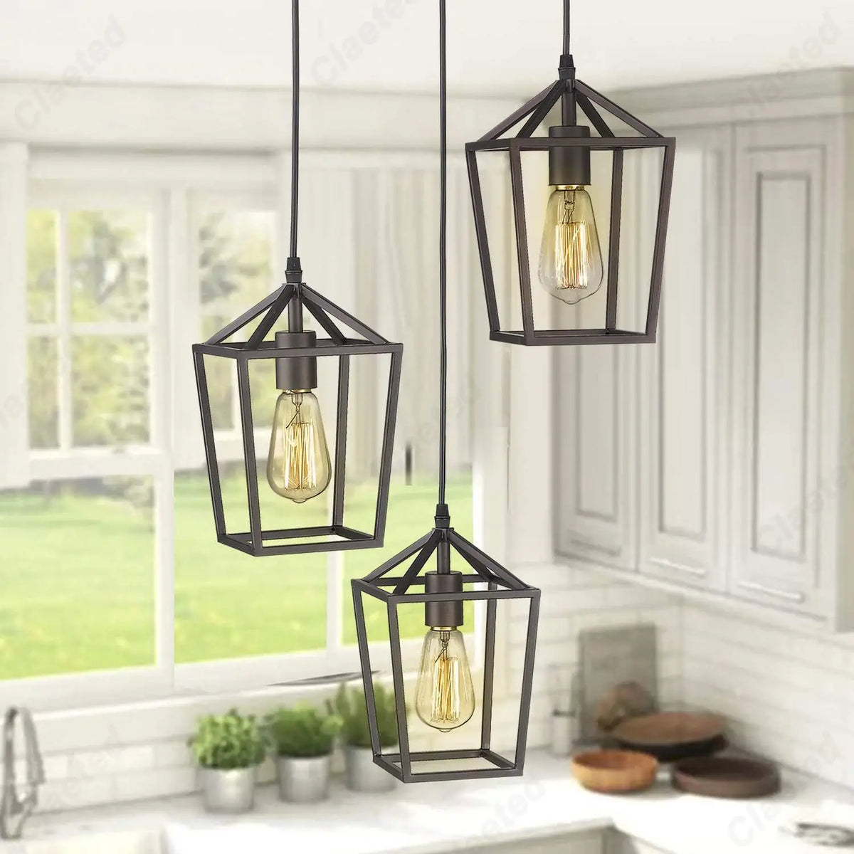 luminaire suspendu industriel noir doré cage métallique ampoule filament visible chambre salon