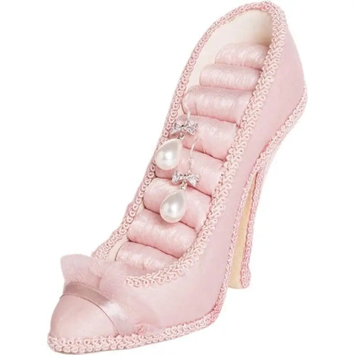 présentoir bijoux élégant chaussure talons hauts boucles doreilles bague collier rose satin broderie vintage