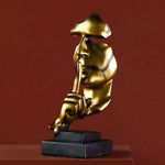 statuette or silencieux homme masqué moderne abstraite art classique hauteur 31cm largeur 11cm poids