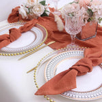 serviettes table orange rustique texture texturée 40x40cm fleurs séchées décoration champêtre