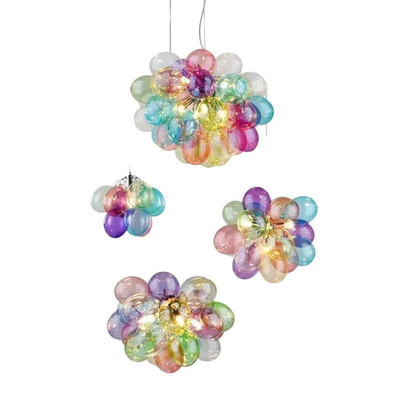 suspension lumineuse moderne transparente boules colorées violet bleu vert orange rose blanc