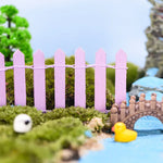 clôture miniature palissade verte violette marron blanche orange jaune bleu rose décoration jardin fleurs