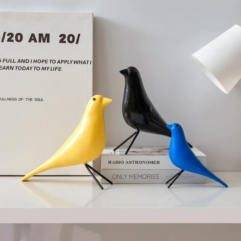 décor oiseau bois peint jaune noir rouge bleu blanc vert pieds métalliques moderne salon
