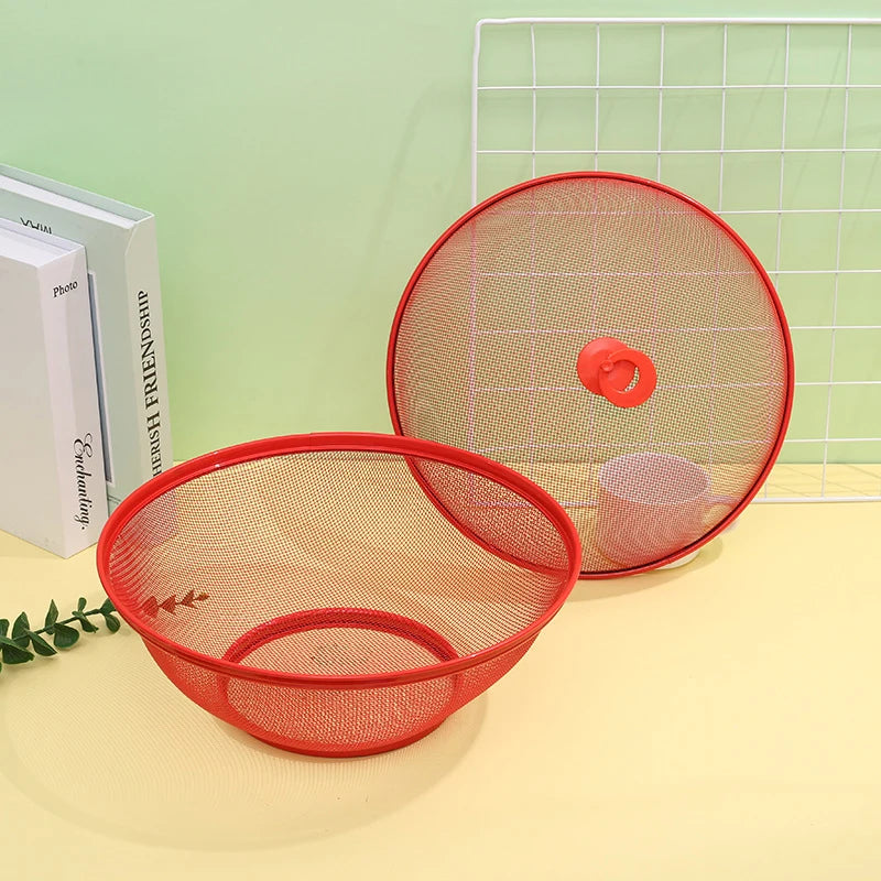 panier fruits maille rouge moderne couvercle ventilé suspension minimaliste rangement cuisine