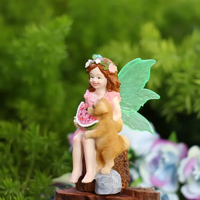 figurine fée jardin miniature chien ailes translucides couleurs pastel couronne fleurs féerique