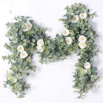 guirlande eucalyptus artificielle fleurs blanches decoration mariage exterieur vert rose