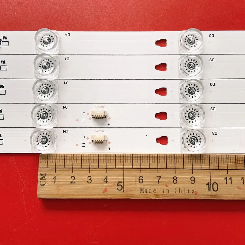 bande lumineuse led blanc moderne rangées diodes opaques connecteurs électriques
