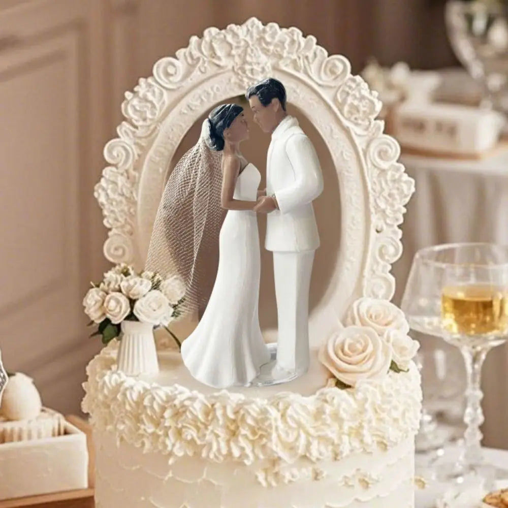 figurines mariés gâteau mariage blanc peau foncée texture lisse voile transparent classique