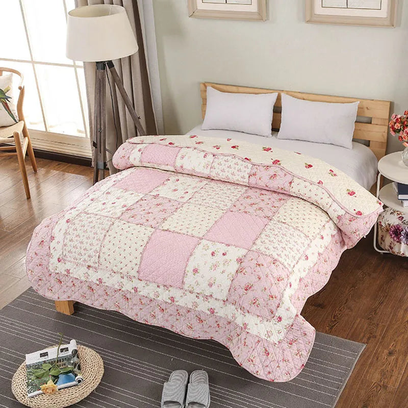 couvre lit patchwork fleuri rose blanc vintage moderne coton adultes maisonDecoration