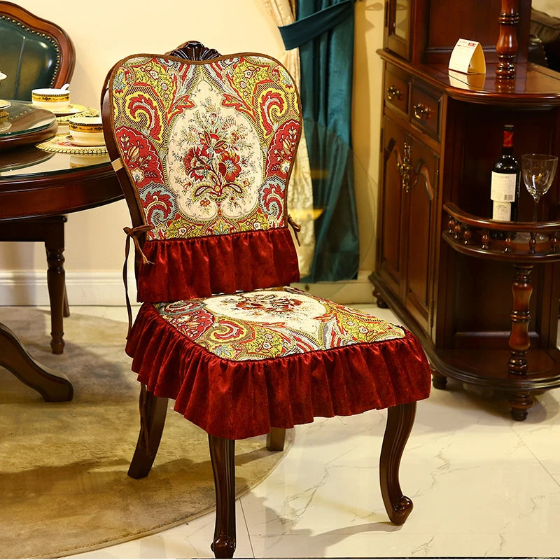 coussin chaise vintage imprimé floral paisley marron rouge bleu beige fixations mariage