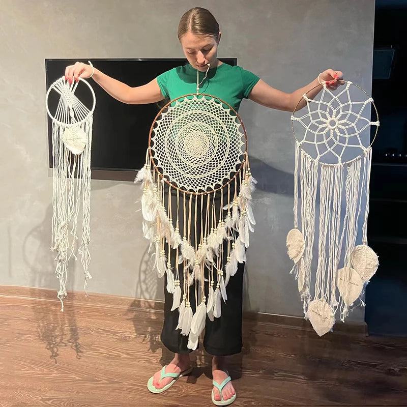 attrape rêves boho macramé plumes suspension blanc multicolore ornements décoration chambre salon