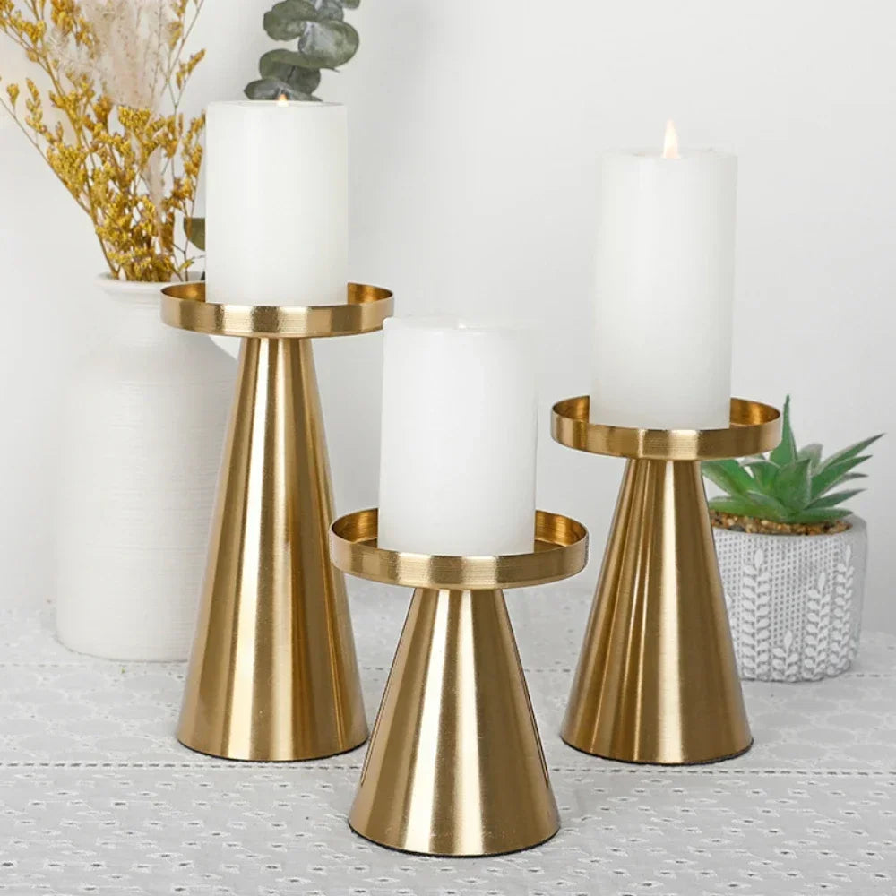 supports bougie moderne or bougies fleurs séchées vase céramique blanc deco intérieure valentin mariage
