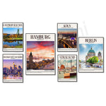Une affiche touristique mettant en valeur différentes villes d'Allemagne, présentant des images emblématiques et des informations sur Castrop-Rauxel, Cologne, Hambourg, Berlin, Francfort-sur-le-Main et Stralsund.