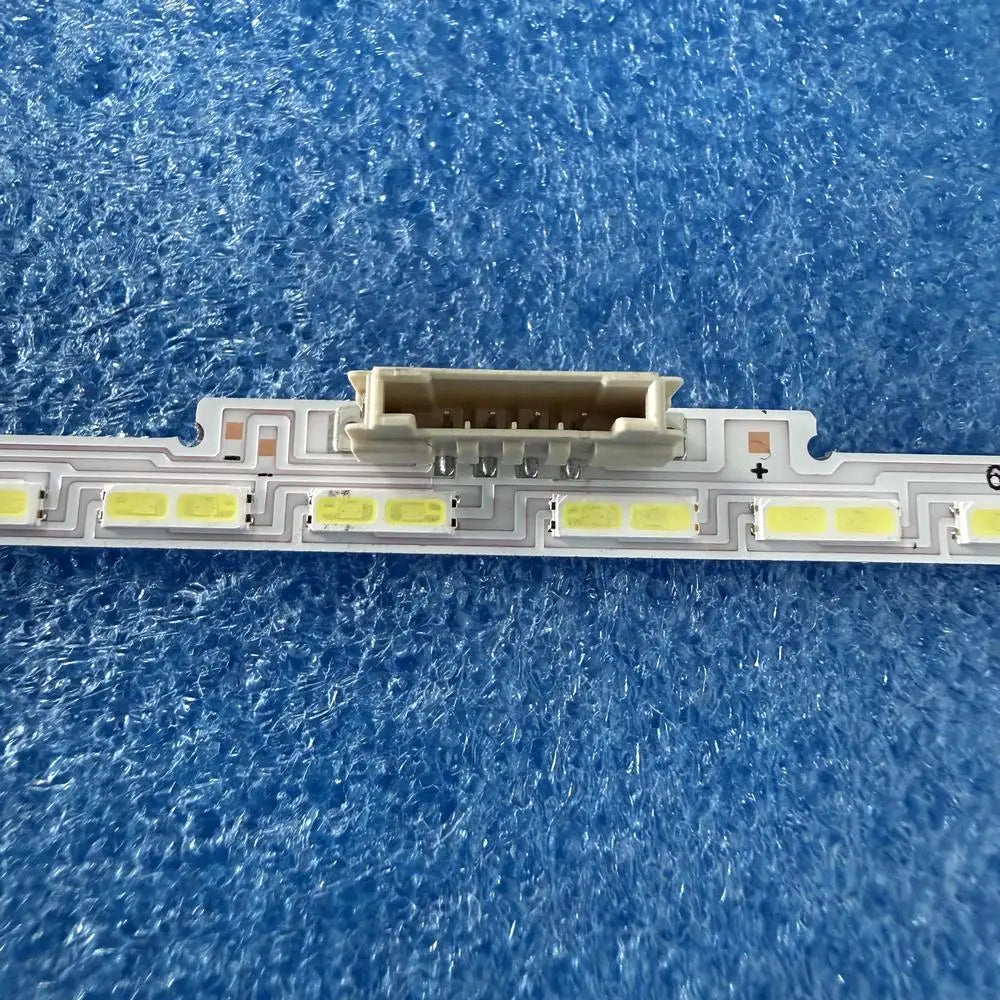 bande led blanche clips moderne connecteur électrique téléviseur samsung 75 pouces led diodes électroluminescentes