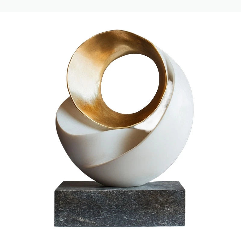 sculpture abstraite moderne minimaliste blanc doré beige gris foncé socle pierre marbre